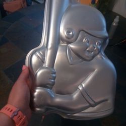 Baseball player cake pan