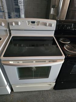 Electric Range with Glass Cooktop