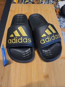 Adidas slides size 6 men's / boys new with tags