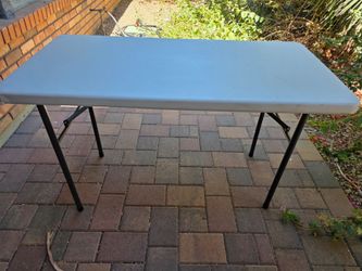 Camping / Folding Plastic Tables