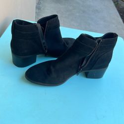 Sz 7.5 Black Suede Zipper Boots