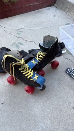 Boardwalk Roller Skates with Pads Size 5