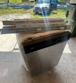 Dish washer