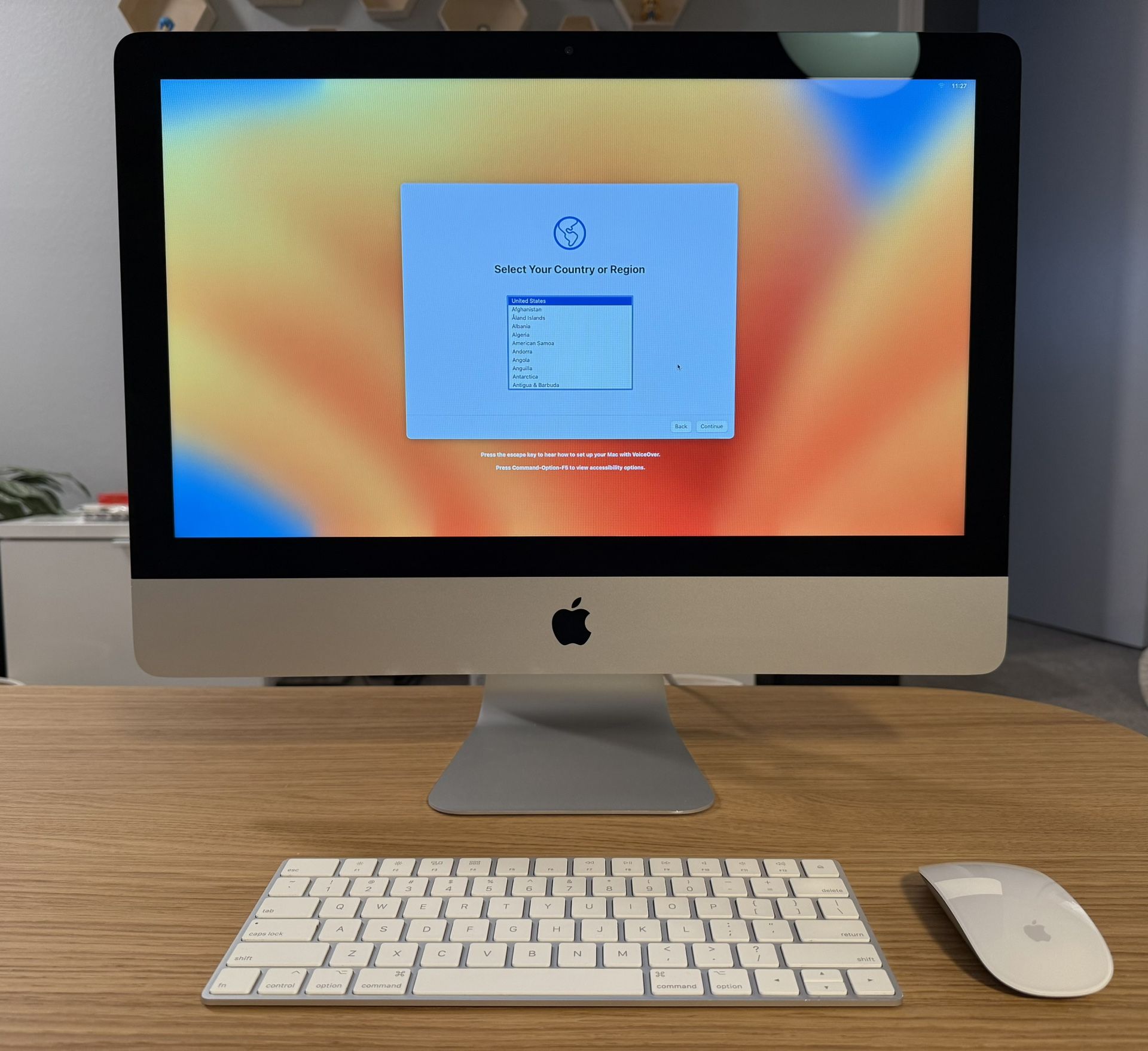 Apple iMac - 21.5" - OBO