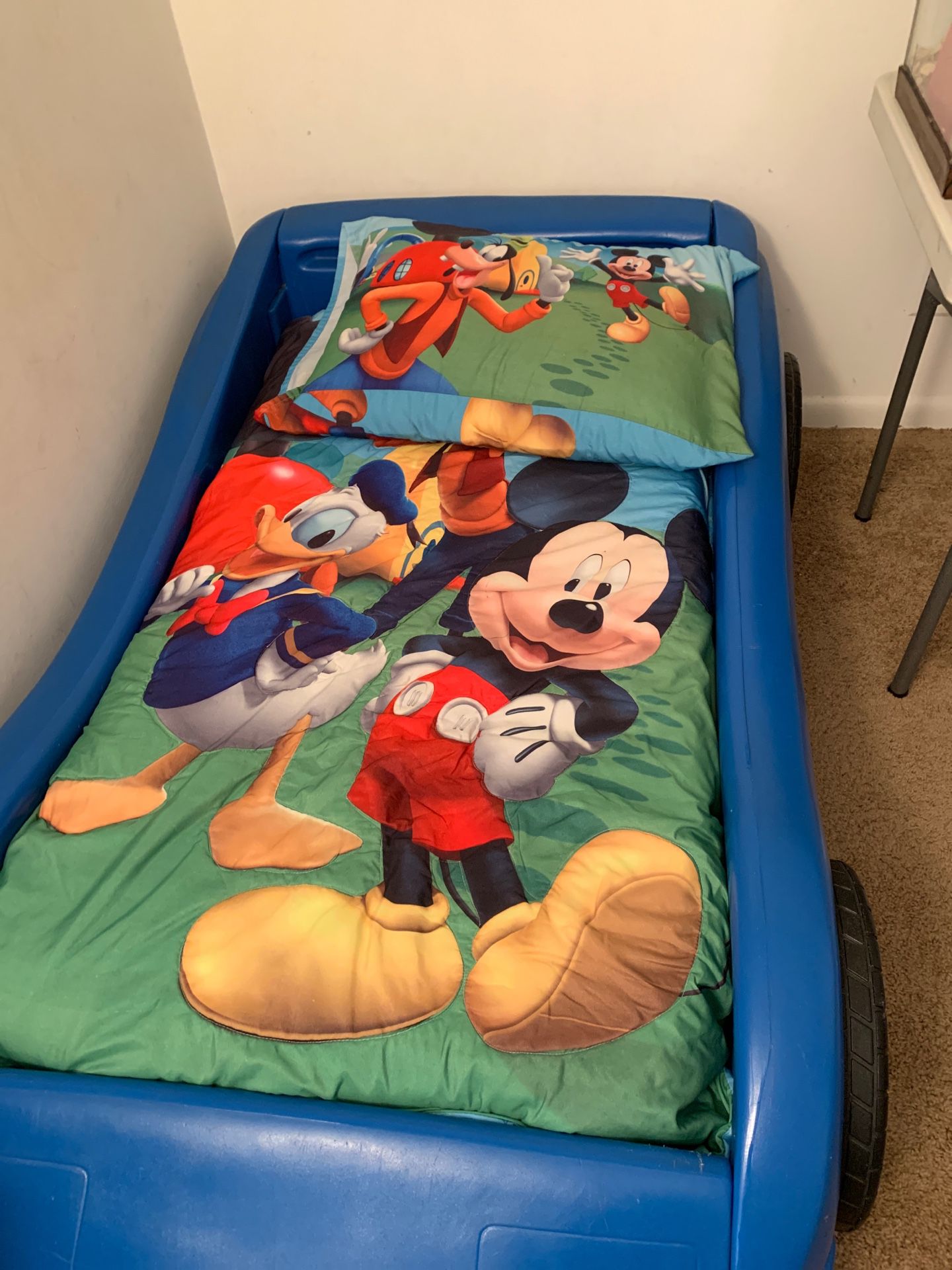 Toddler Bed with mattress and bedding