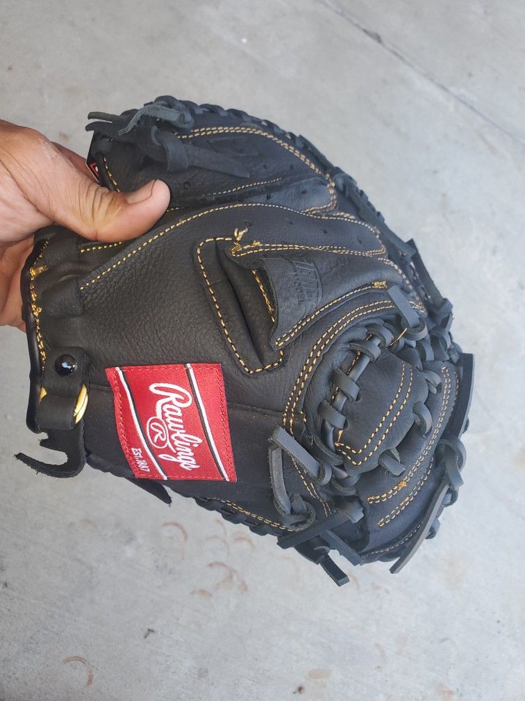 31.5 Rawlings Catcher Glove (Youth)