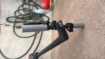 Scooter no brakes no kick stand