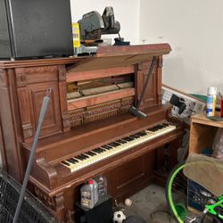 Piano Classic upright Ready to go