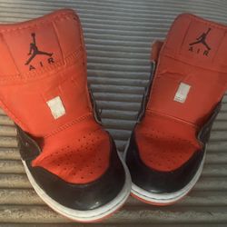 JORDAN 1 LOW SE GS 'HALLOWEEN' 4.5Y