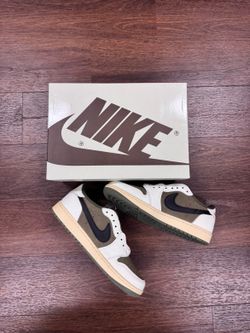 Travis Scott x Air Jordan 1 Retro Low OG SP Reverse Olive / Medium Olive