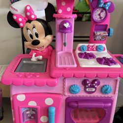 Minnie Mouse Kitchen 