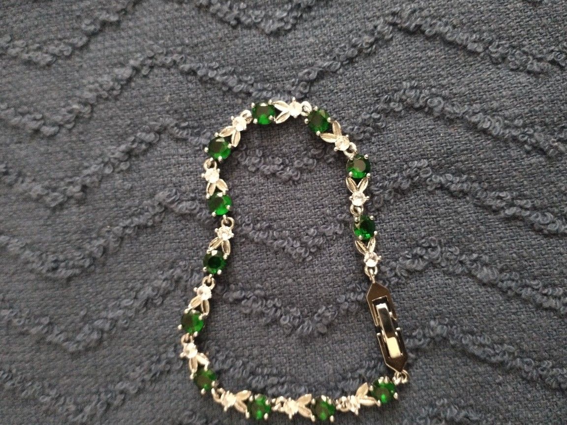 Green Stone Bracelet 