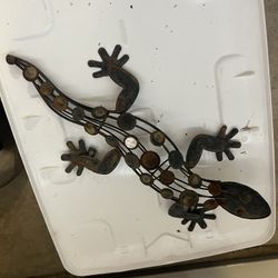 Metal Wall Art Home Decor Gecko Outdoor Statue