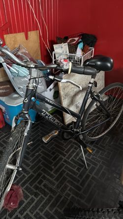 Trek 7100 Multitrack Hybrid Bike