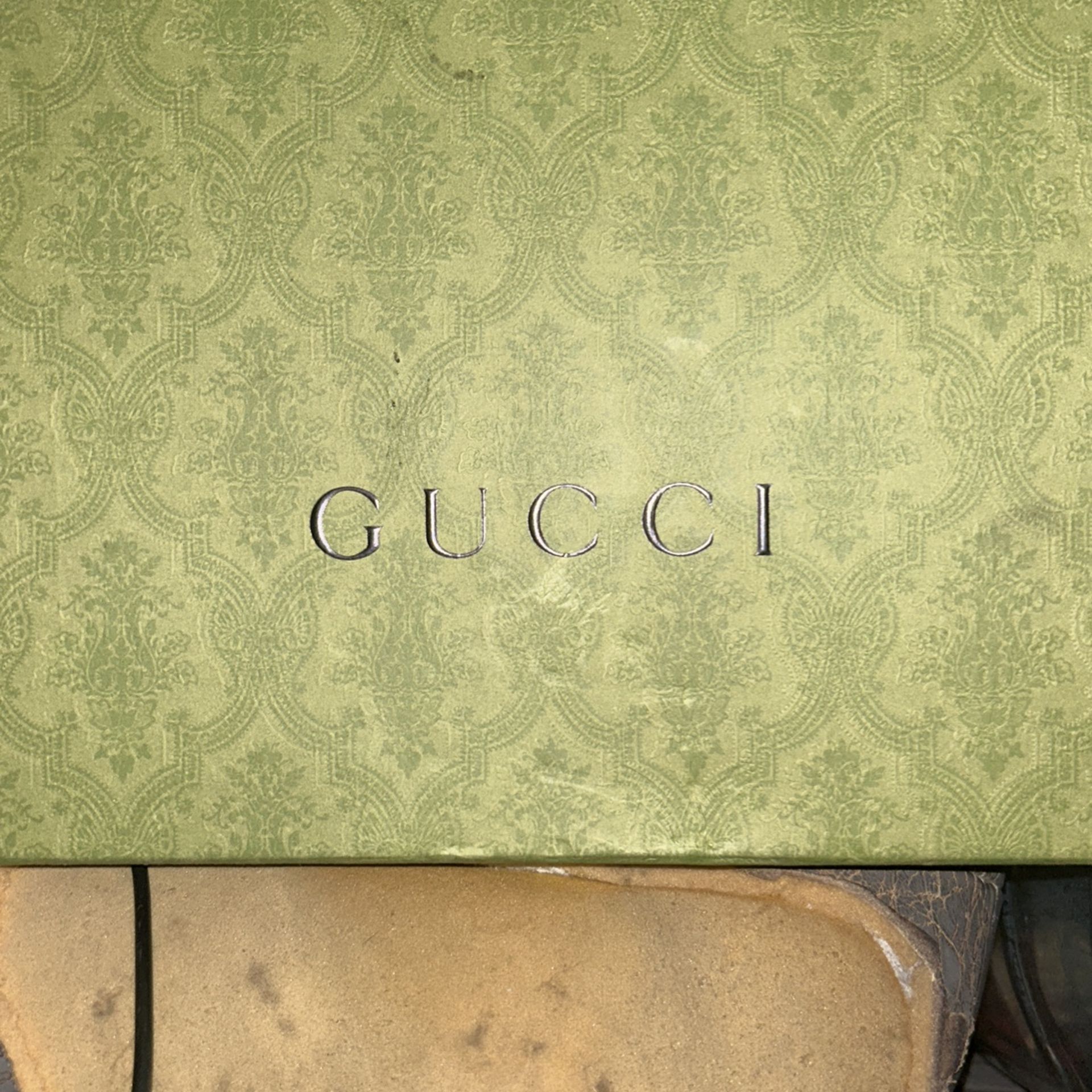 GUCCI T-Shirt Large $300 obo