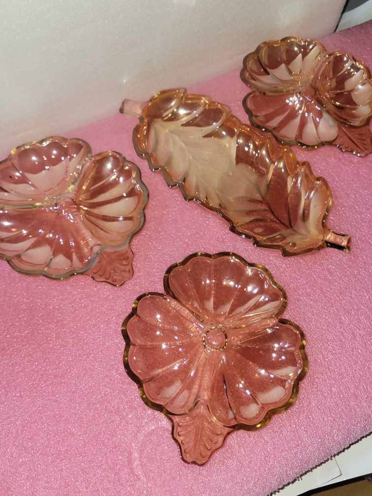 Vintage Carnival Glass Leaf Set