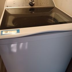 GE Profile Washer And Dryer  $800