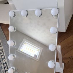LED Vanity Makeup Mirror