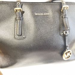 Michael Kors Large Voyager Tote Bag
