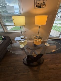 Living Room Table & Lamps For Sale