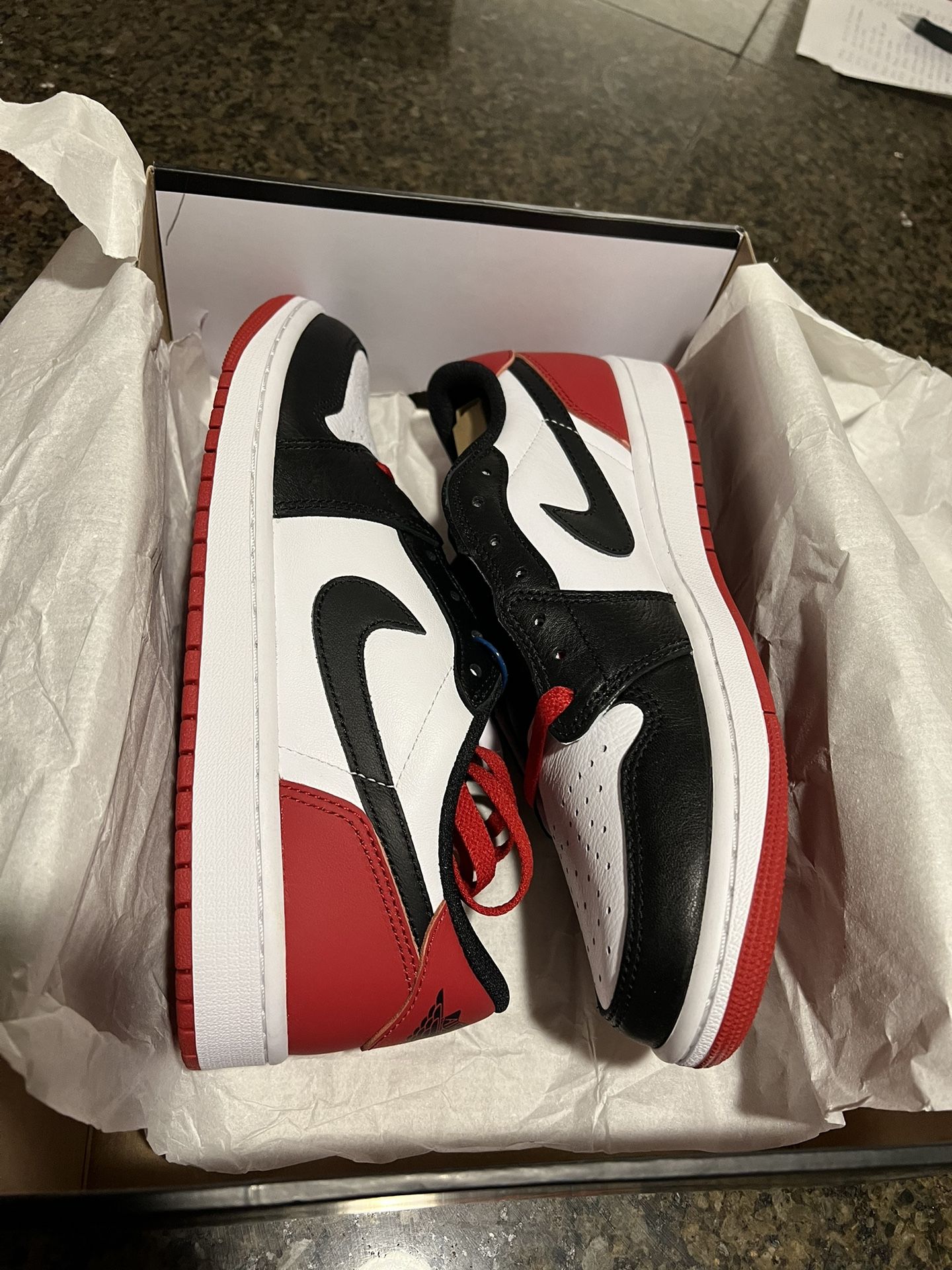 Air Jordan 1 Retro Low OG “Black Toe”