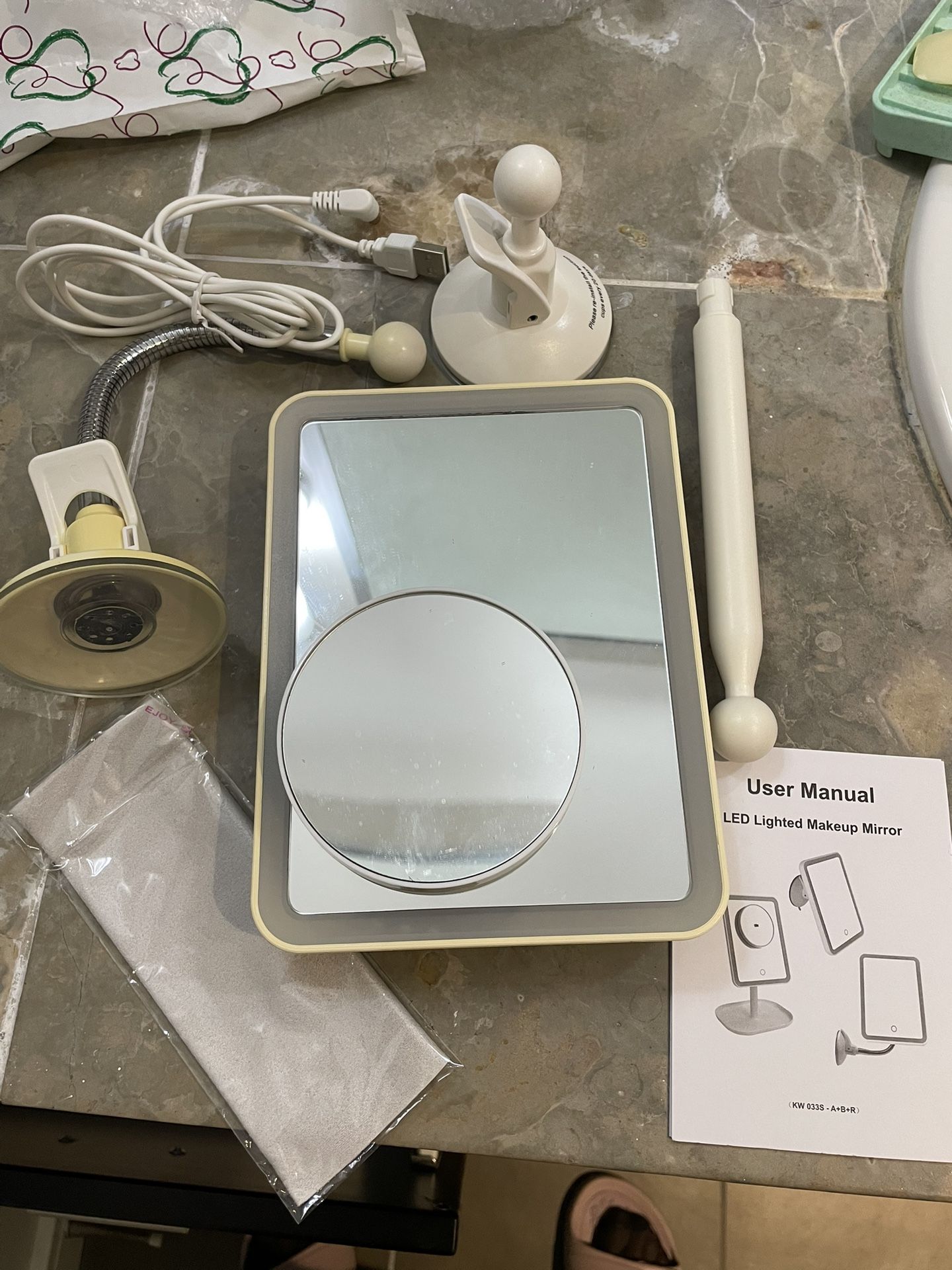 Makeup Mirror with Lights, Lighted Makeup Vanity Mirror with 10X Magnification, Dual Power Supply, Portable Cosmetic Mirror,