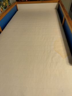 Twin mattress