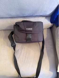 Canon EOS Rebel T7 DSLR Camera w/ Lens & Accessories
