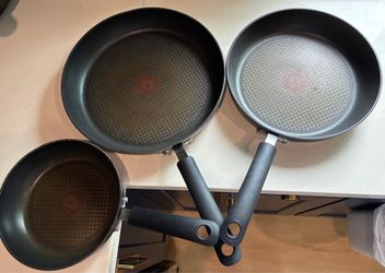 HOLD - T-Fal Titanium Fry Pans - Set of 3
