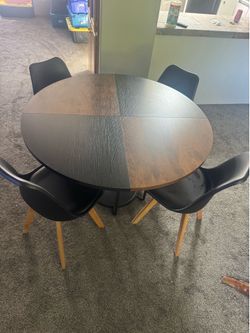 Dining Table & Chairs