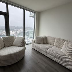 Lindyn 2-Piece Modular Loveseat+ Lindyn Oversized Swivel Accent Chair