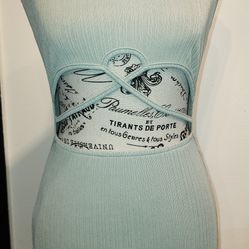 New x-small Green midi dress.
Light weight, stretchy rib jersey fabric.