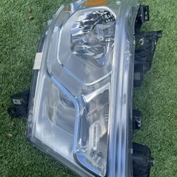 Headlight Ram 1500