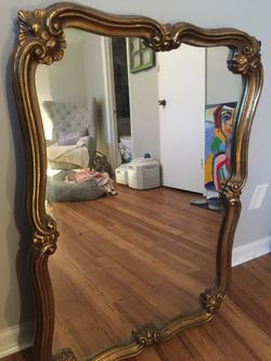 Bassett Mirror Company - Ornate Gold mirror 38x28