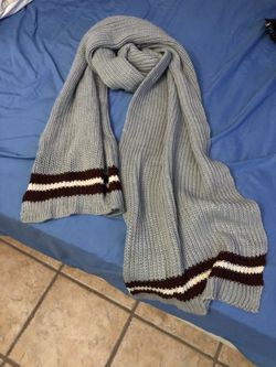 Long knit scarf