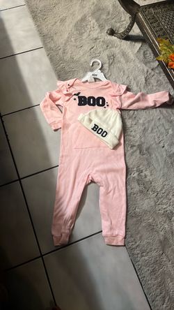 Costume