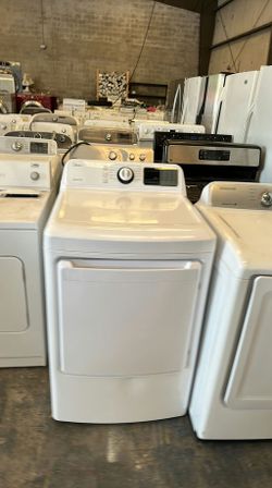 Midea White Dryer LargeCapacity SensorDry