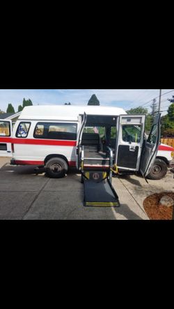 Ricon Wheelchair lift for Sale in Oceanside, CA - OfferUp