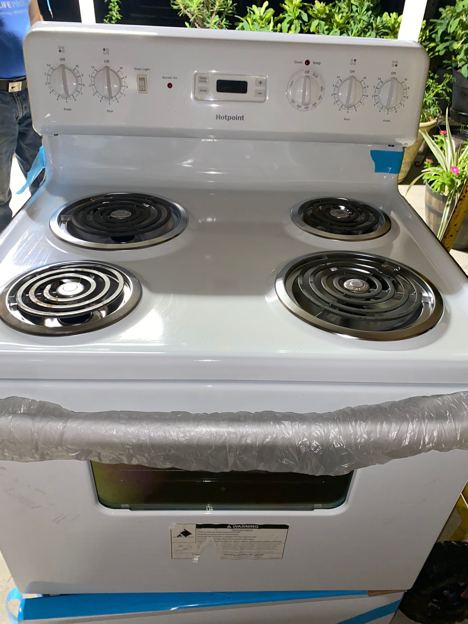 Electric range Brand New Never Used 