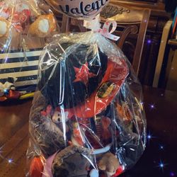 Valentine’s Day Basket !!!