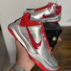 Kobe 5 Caitlin Clark Size 8M 9.5W