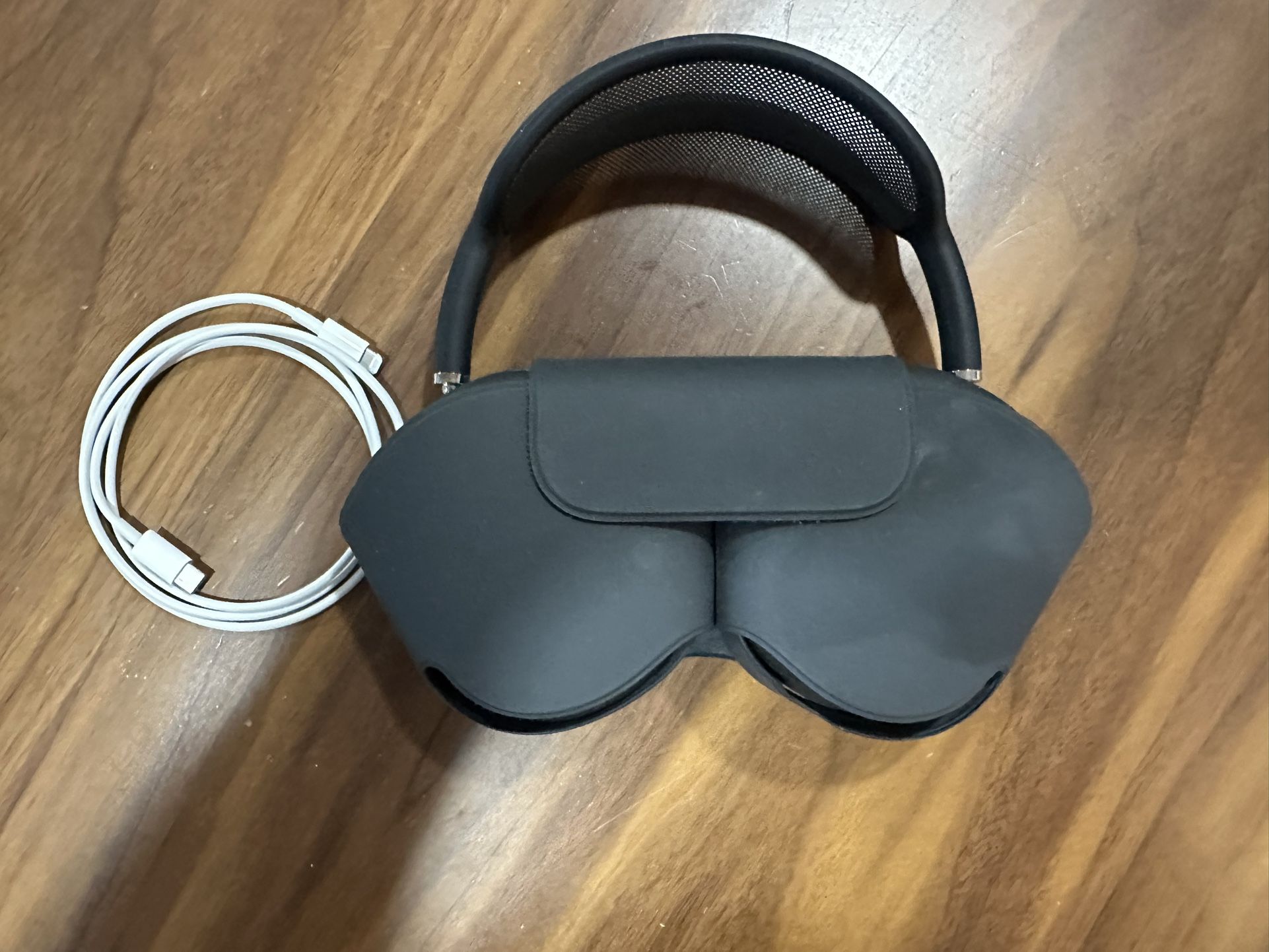 Apple AirPods Max