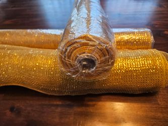Gold deco mesh rolls (set of 3)