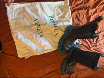 🔥 Authentic Bottega Veneta Chelsea Boots 🔥