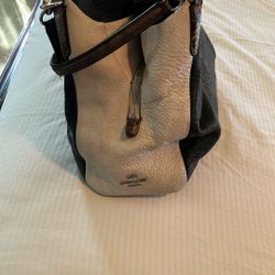 Coach Leather purse For Sale! 