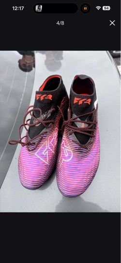 Soccer cleats