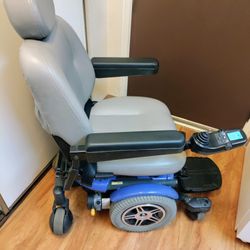 ELECTRIC MOBILITY CHAIR BY QUANTUM $300