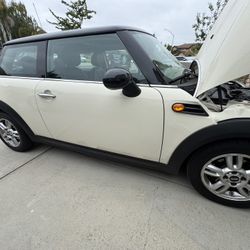 2012 Mini Cooper  (TRADE)