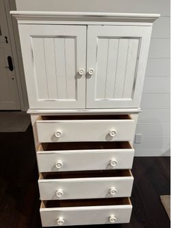 White 5 Drawer Armoire