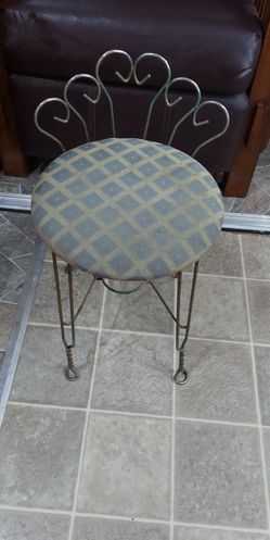 Antique Chair Or Plantar 